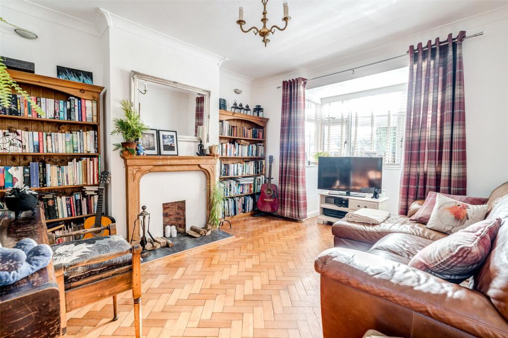 Additional property image - Marshall Avenue, Findon Valley, Worthing, West Sussex, BN14