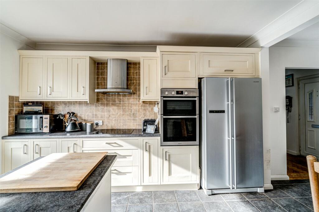 Additional property image - Marshall Avenue, Findon Valley, Worthing, West Sussex, BN14
