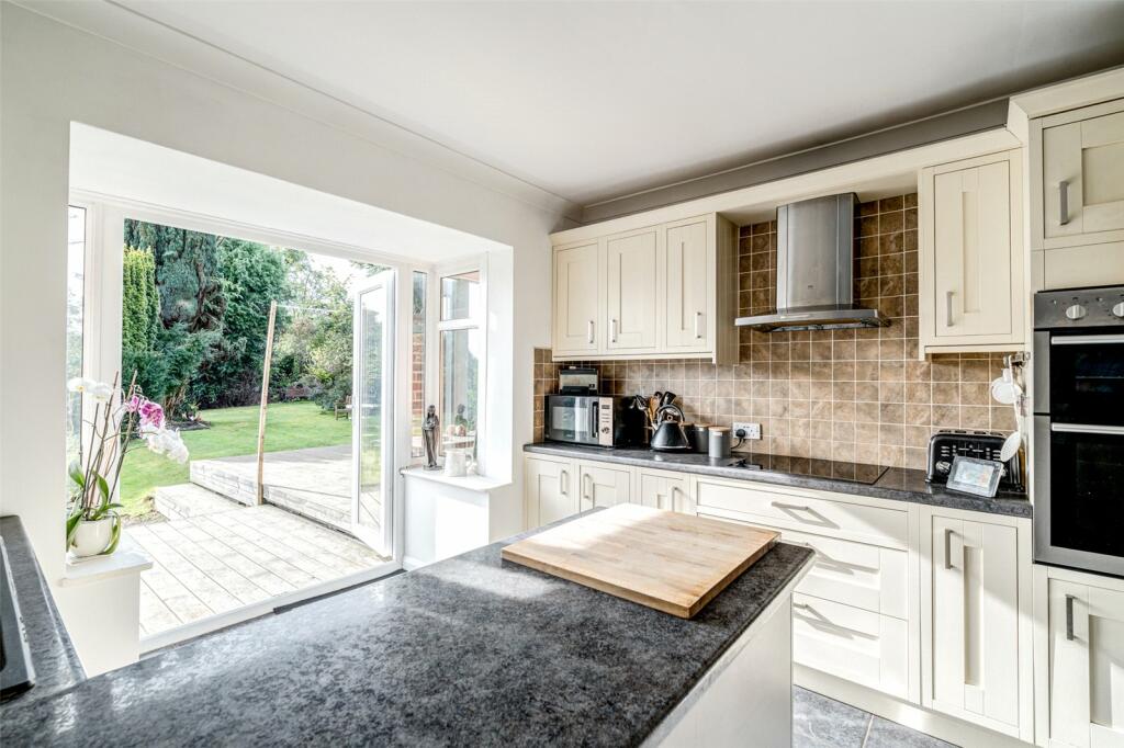 Additional property image - Marshall Avenue, Findon Valley, Worthing, West Sussex, BN14