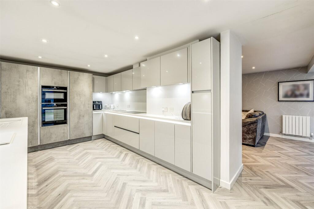 Additional property image - Copthorne Hill, Worthing, West Sussex, BN13