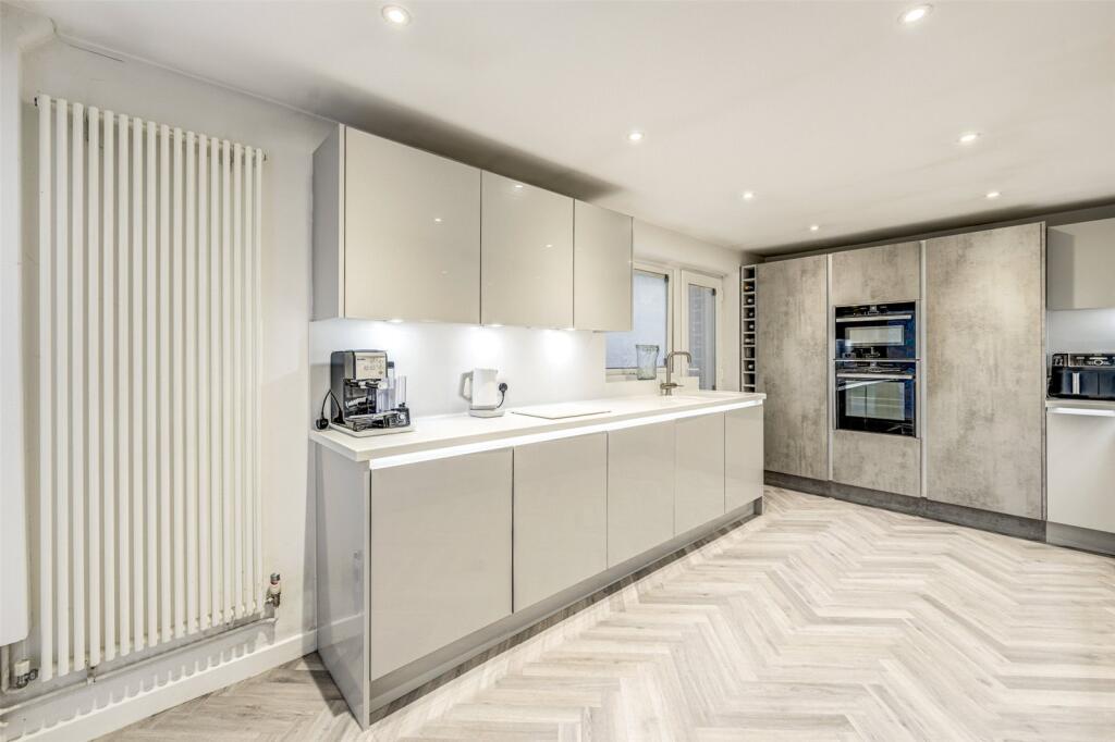 Additional property image - Copthorne Hill, Worthing, West Sussex, BN13