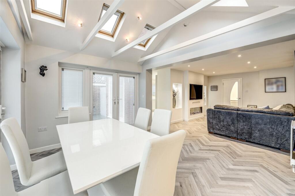 Additional property image - Copthorne Hill, Worthing, West Sussex, BN13