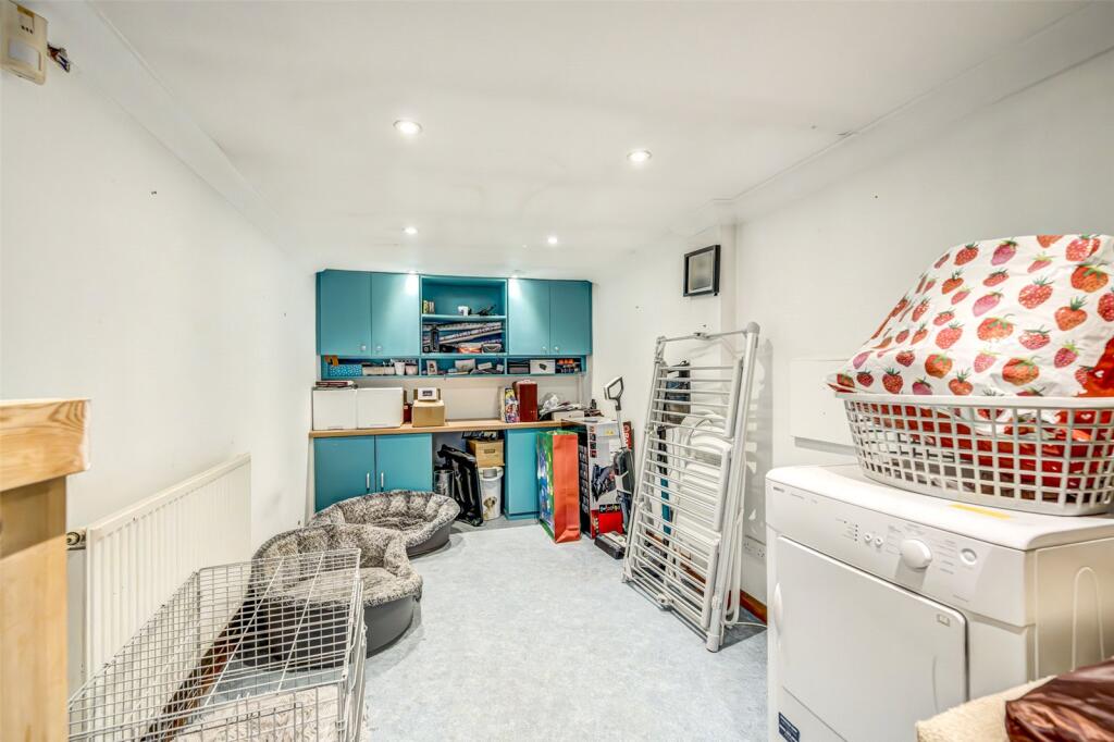 Additional property image - Copthorne Hill, Worthing, West Sussex, BN13