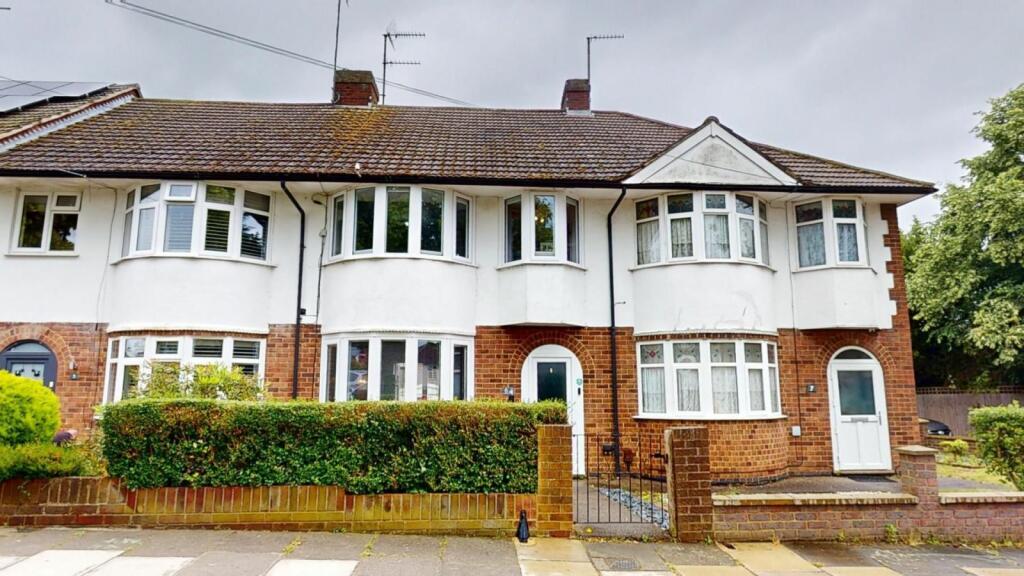 3 bedroom terraced house for sale in Montfort Close, Duston, Northampton NN5 5AN, NN5