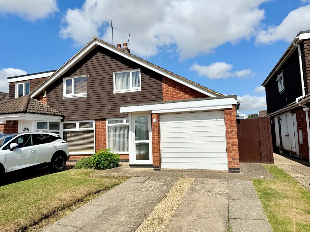 Main image of property: Park Lane, Duston, NN5 6QW