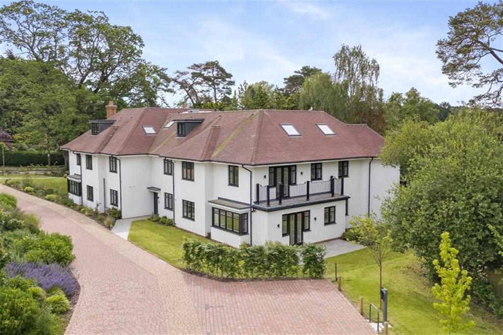 2 bedroom apartment for sale in Wells Place, West Chiltington, West