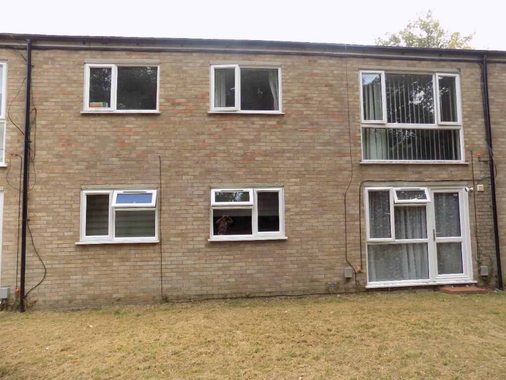 Main image of property: Scarborough Avenue, Stevenage, Hertfordshire, SG1