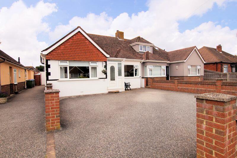 2 bedroom bungalow for sale in The Queensway, Portchester, PO16