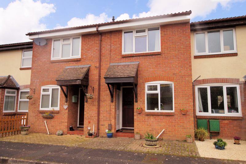 2 bedroom terraced house for sale in Sissinghurst Road, Portchester, PO16