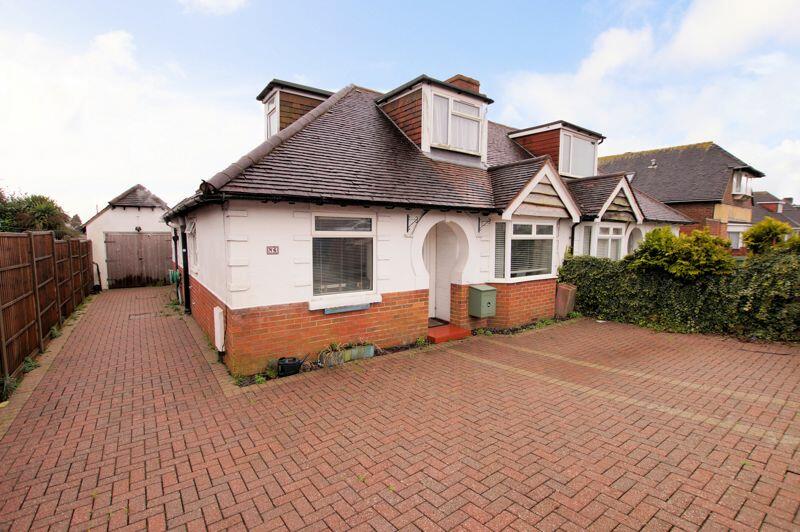 3 bedroom bungalow for sale in Leith Avenue, Portchester, PO16