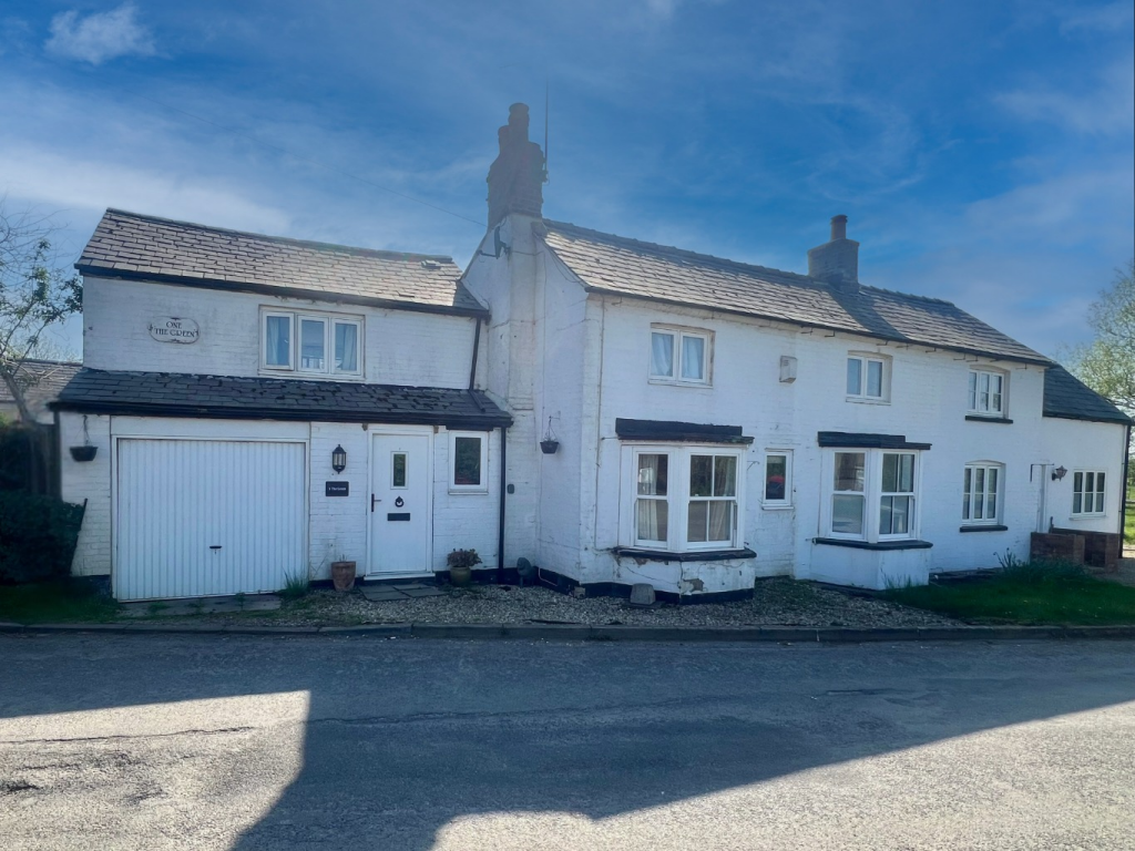 Main image of property: The Green, Lower Boddington, Daventry, NN11 6YE