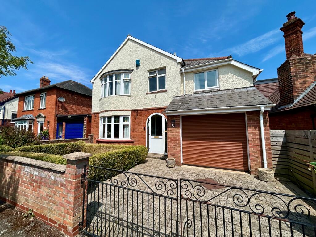 Main image of property: Kingsley Avenue, Daventry, NN11 4AN