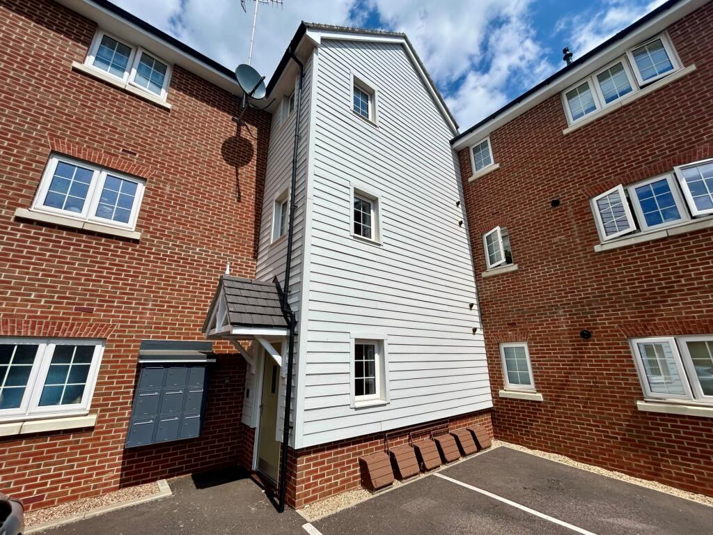 Main image of property: Deerhurst Road, Monksmoor, NN11 2PS