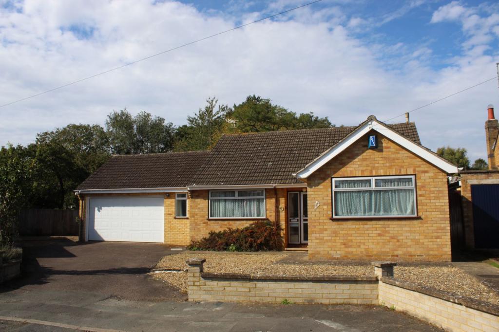3 bedroom detached bungalow for sale in Wantage Close, Moulton