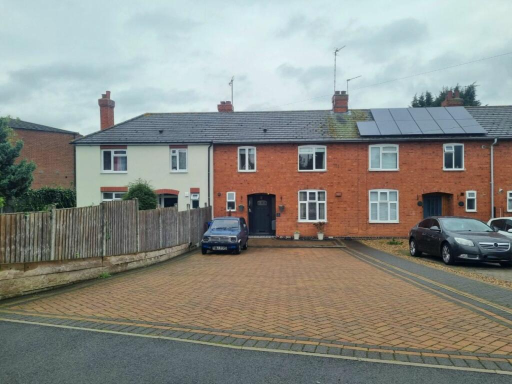 4 bedroom terraced house for sale in Chestnut Terrace, Abington, Northampton NN3 2JT, NN3
