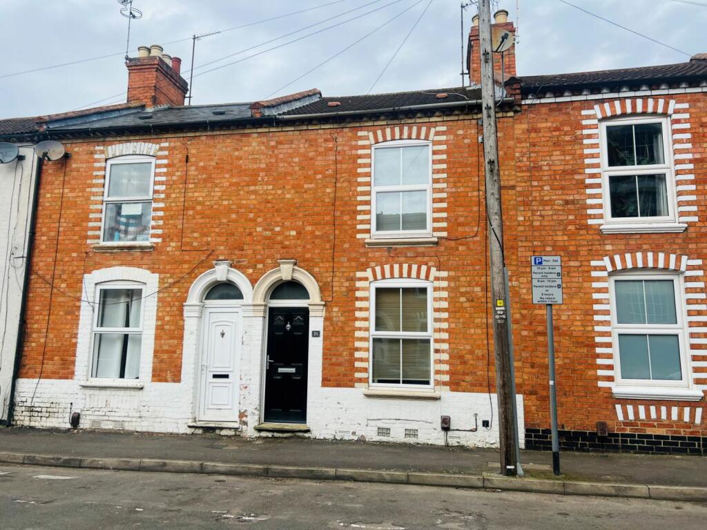 3 bedroom terraced house for sale in Woodford Street, Abington, Northampton NN1 5EN, NN1