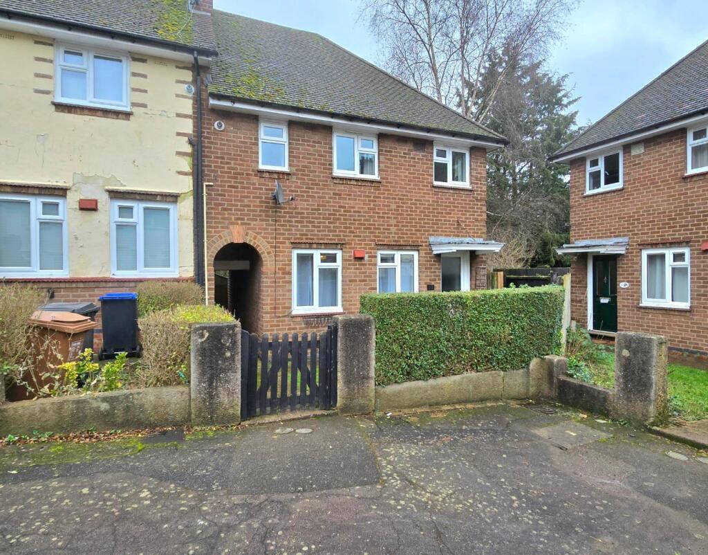 Main image of property: Mercia Gardens, Abington, NN3 2SU