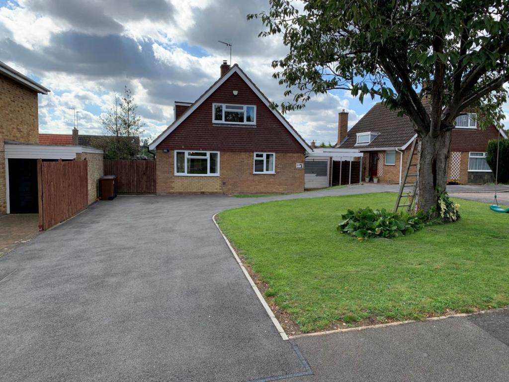 4 bedroom detached house for sale in Williton Close, Abington Vale