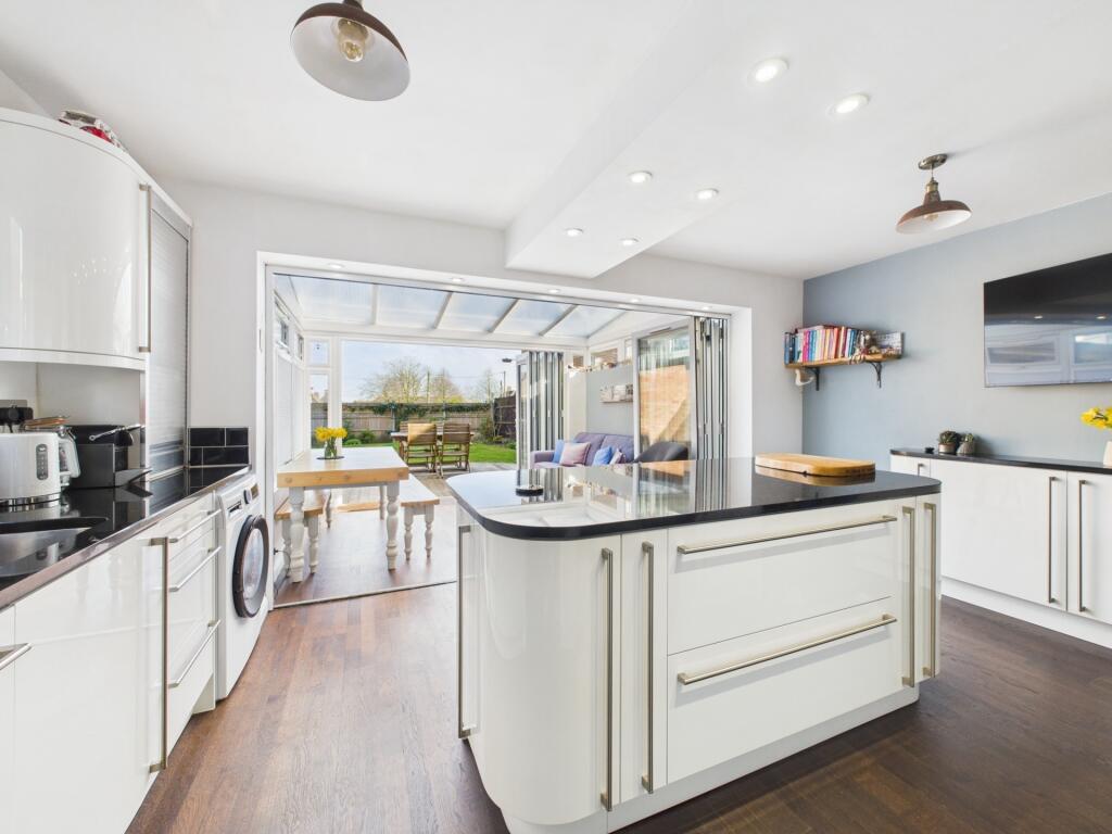 Main image of property: Station Road, Long Buckby, NN6 7QB