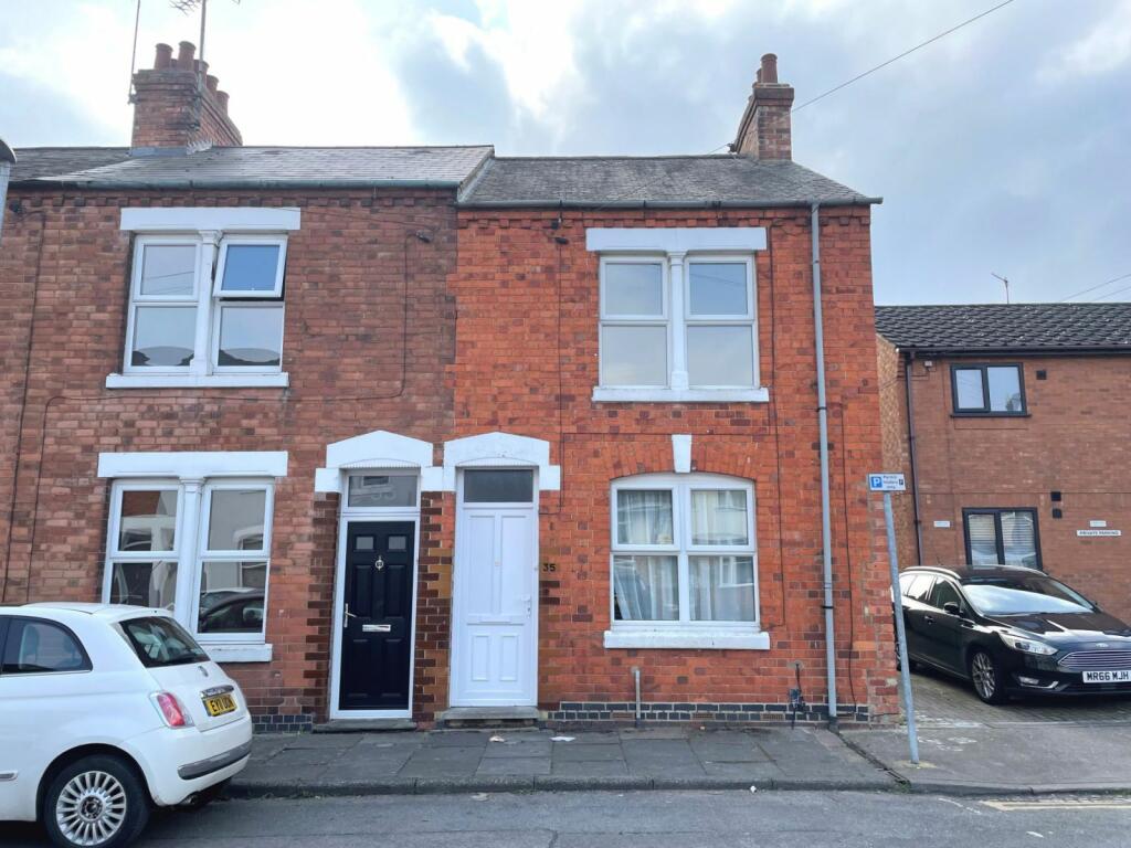 3 bedroom end of terrace house for sale in Bowden Road, St James, Northampton NN5 5LT, NN5