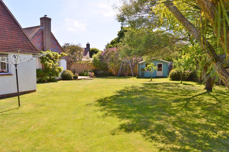 3 bedroom detached house for sale in Lime Grove, Hayling Island, PO11
