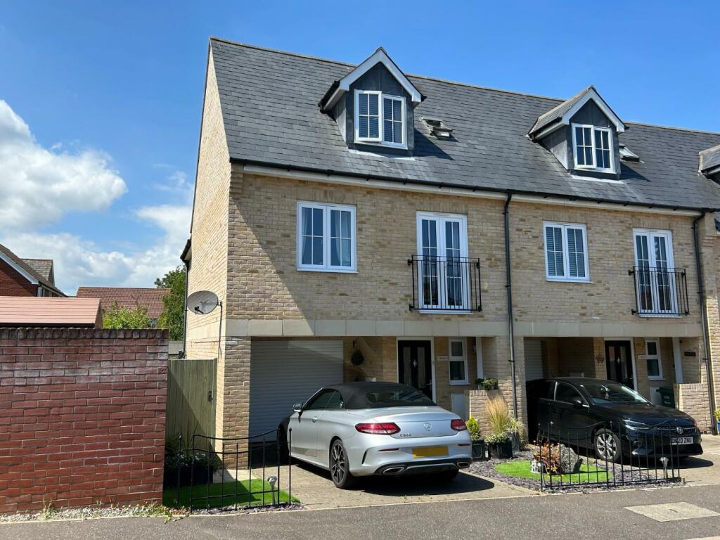 4 bedroom end of terrace house for sale in Stanstead Road, Halstead, CO9