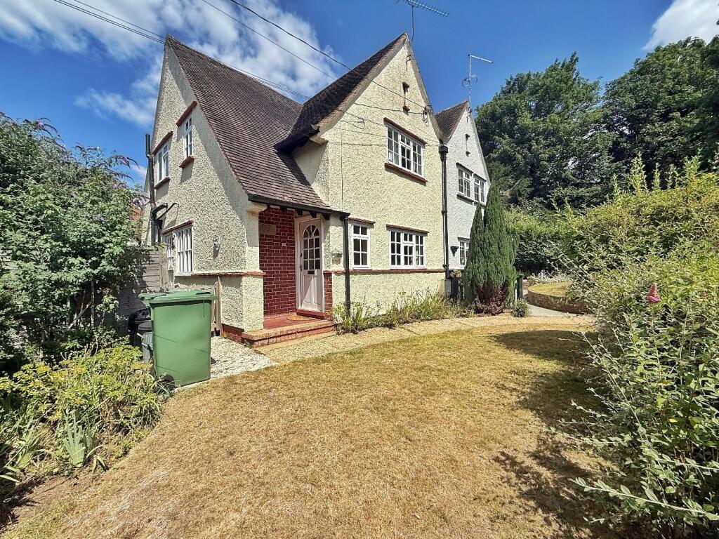 Main image of property: Vicarage Meadow, Halstead