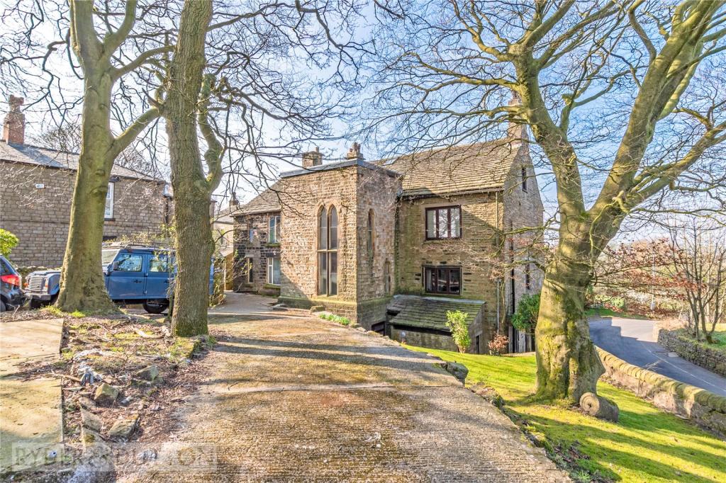 5 bedroom semidetached house for sale in Whitegates, Broadbottom, Hyde, Greater Manchester, SK14