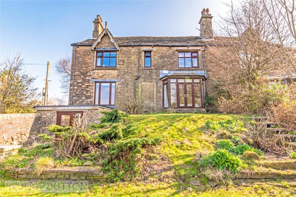 5 bedroom semidetached house for sale in Whitegates, Broadbottom, Hyde
