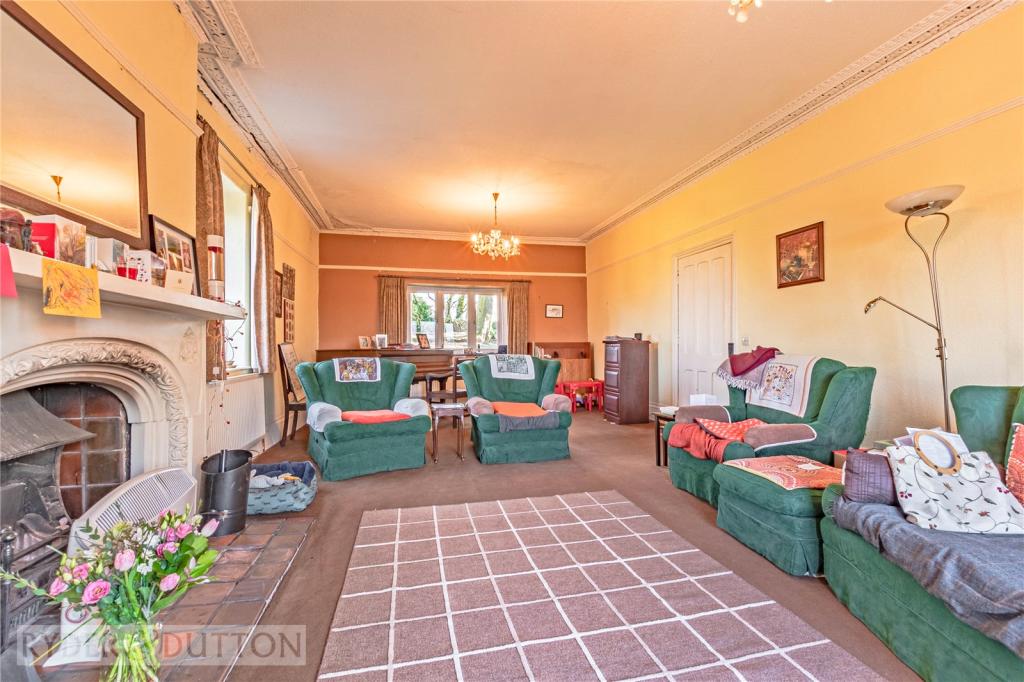 5 bedroom semidetached house for sale in Whitegates, Broadbottom, Hyde