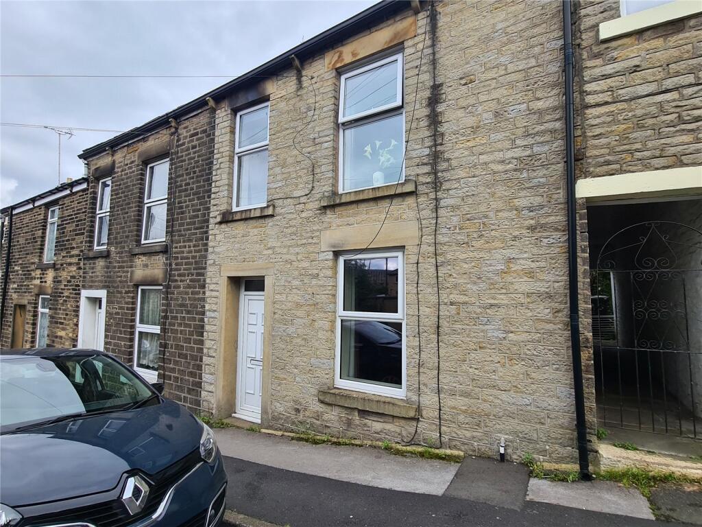 3 bedroom terraced house for sale in St. Marys Road, Glossop
