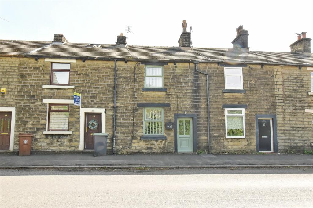 2 bedroom terraced house for sale in Woolley Bridge, Hadfield, Glossop