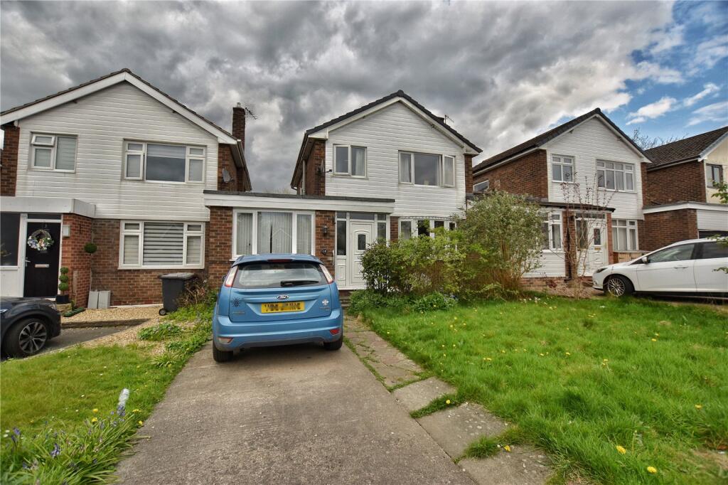 Main image of property: Lawnfold, Hadfield, Glossop, Derbyshire, SK13