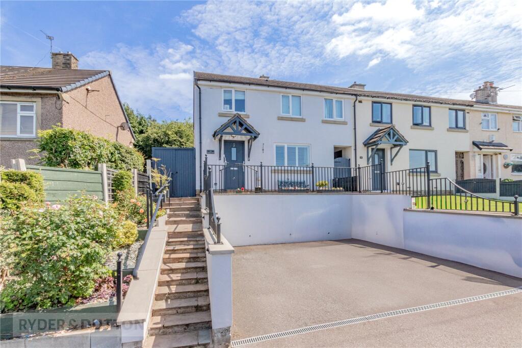 Main image of property: Church Fold, Charlesworth, Glossop, Derbyshire, SK13