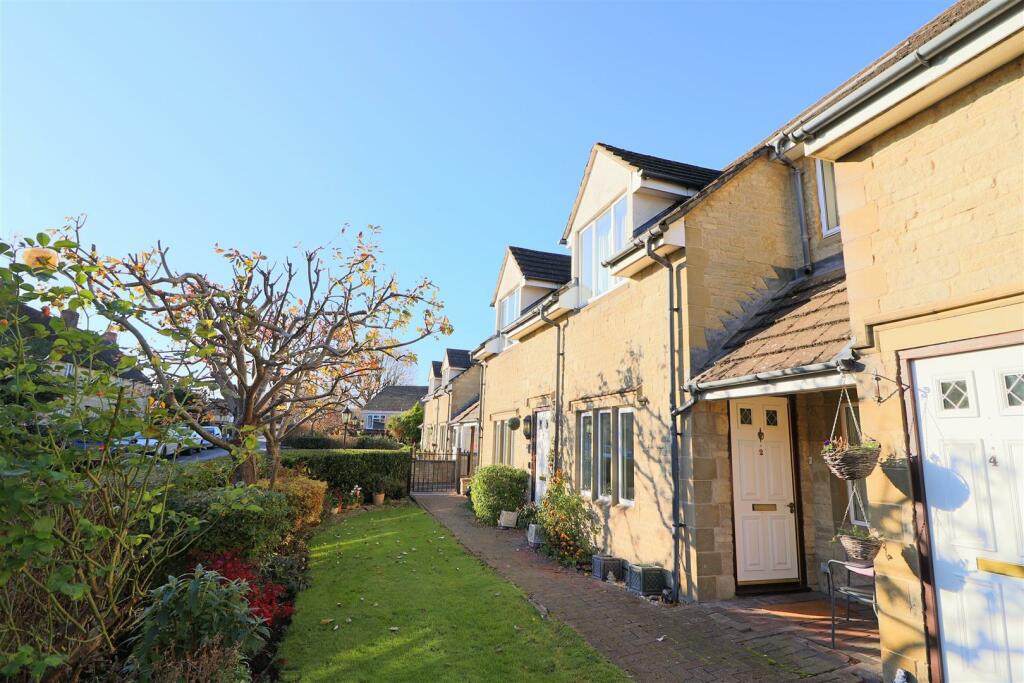 1 bedroom apartment for sale in Blenheim Court, Back Lane,
