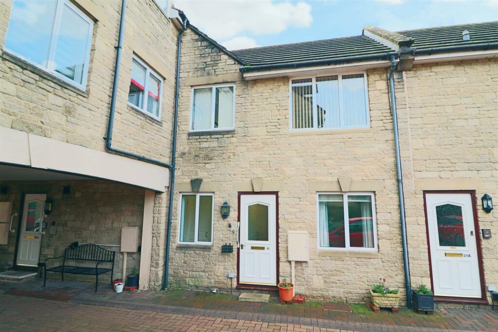 2 bedroom apartment for sale in Blenheim Court, Back Lane, GL54