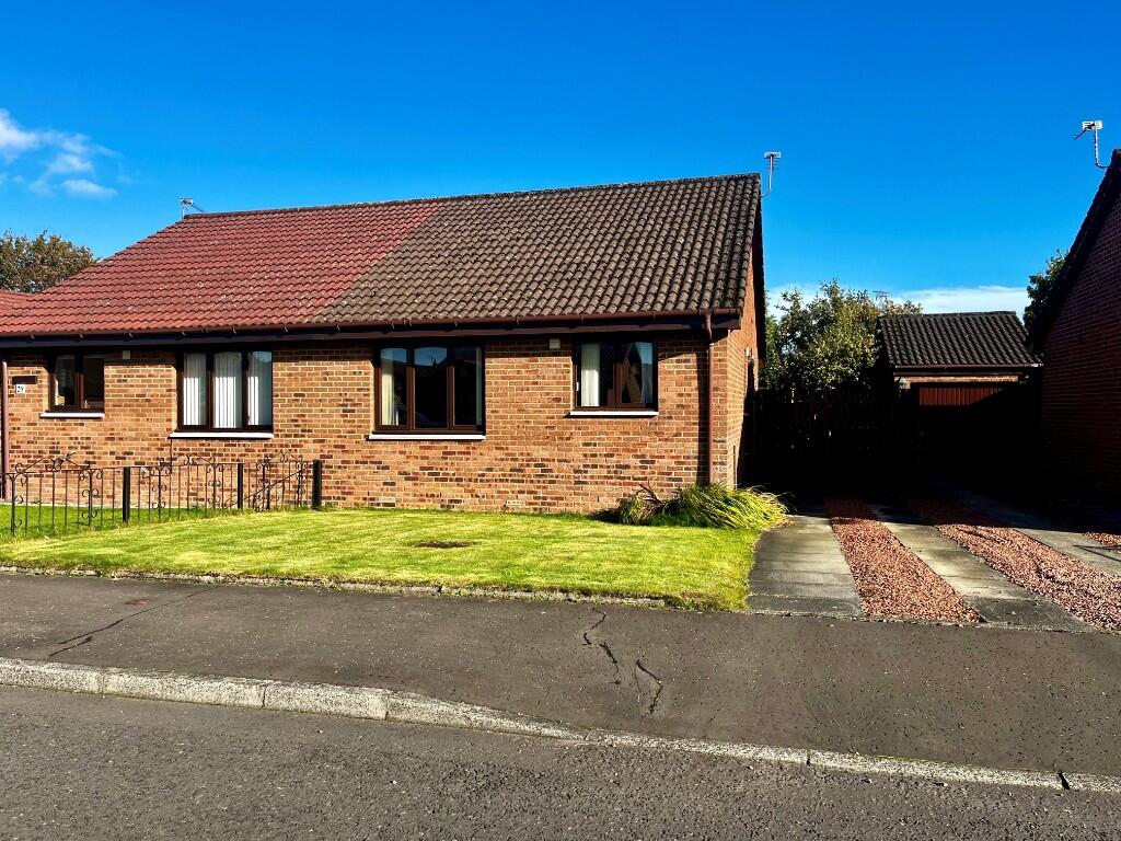 Main image of property: 31, Carse View, FK2 8NY, Airth