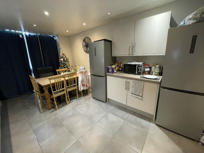 4 bedroom terraced house for rent in Carholme Road - Four Beds - Student Let, LN1