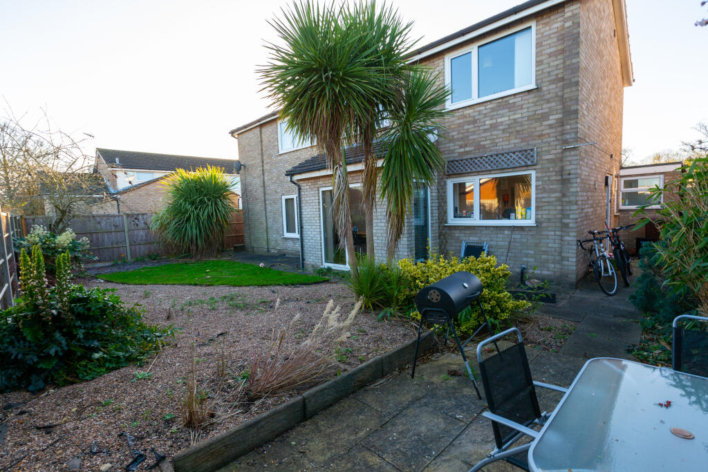 Main image of property: Uphill | Student House | 2025/26 - Two Bathrooms