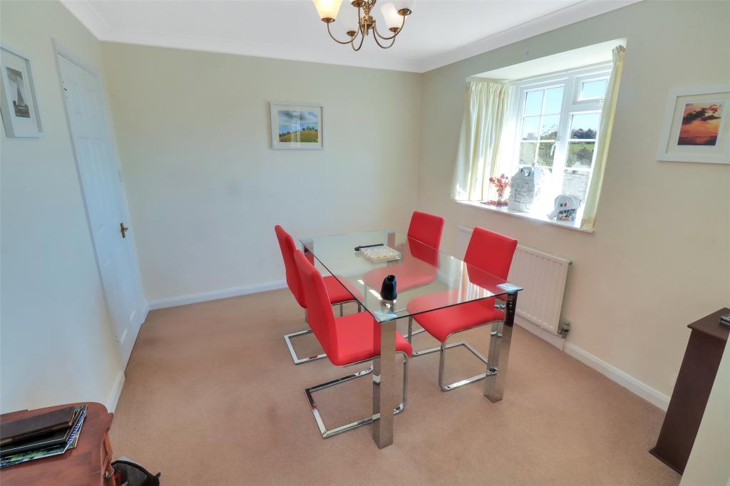 3 bedroom semidetached house for sale in Hauling Way,