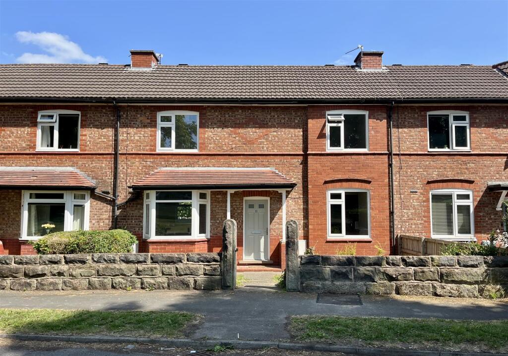 4 bedroom semi-detached house
