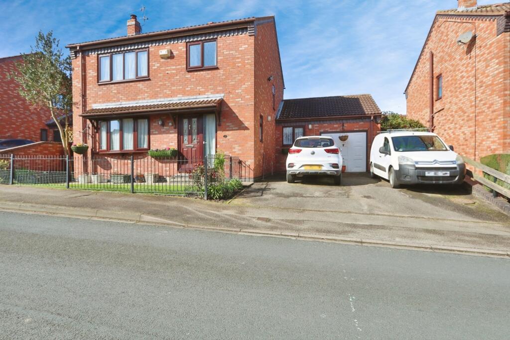 3 bedroom detached house for sale in Elm Tree Farm Road, Burstwick