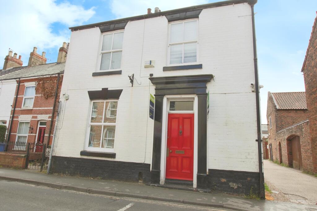 4 bedroom semi-detached house