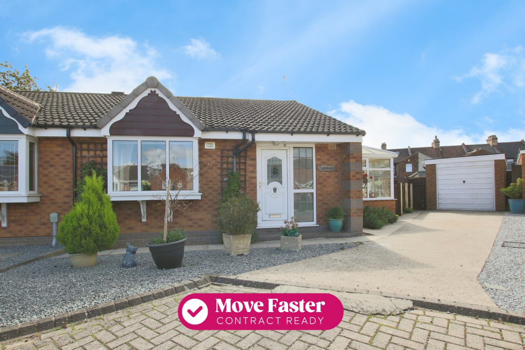 Main image of property: Oak Grove, Hedon, Hull, HU12 8XU