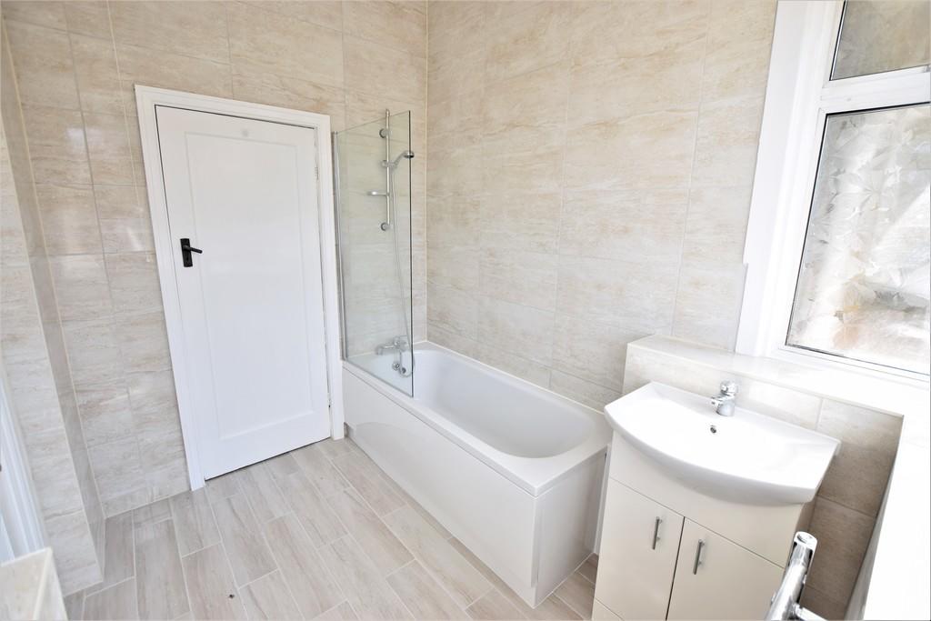 4 bedroom semidetached house for sale in Blackpool Road, Lea, PR2