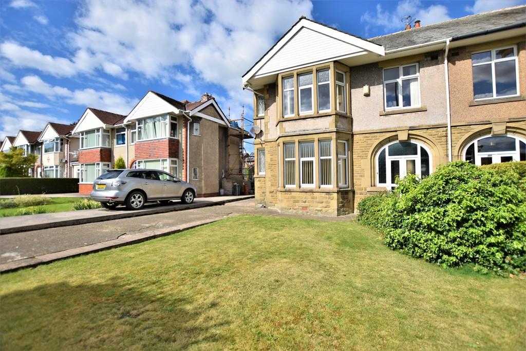 4 bedroom semidetached house for sale in Blackpool Road, Lea, PR2