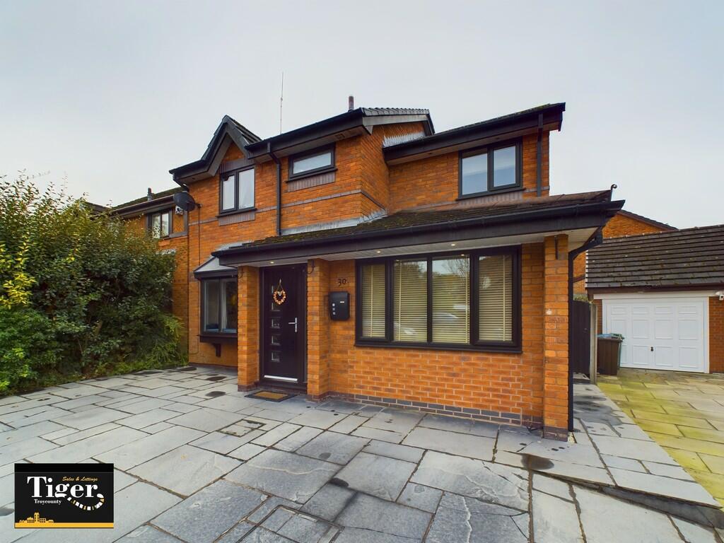 3 bedroom detached house for sale in Foxwood Drive, Kirkham, PR4
