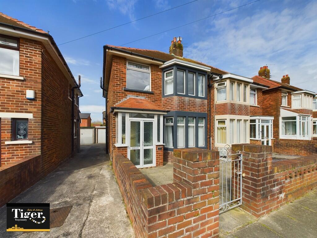 3 bedroom semidetached house for sale in Kipling Drive, Blackpool, FY3