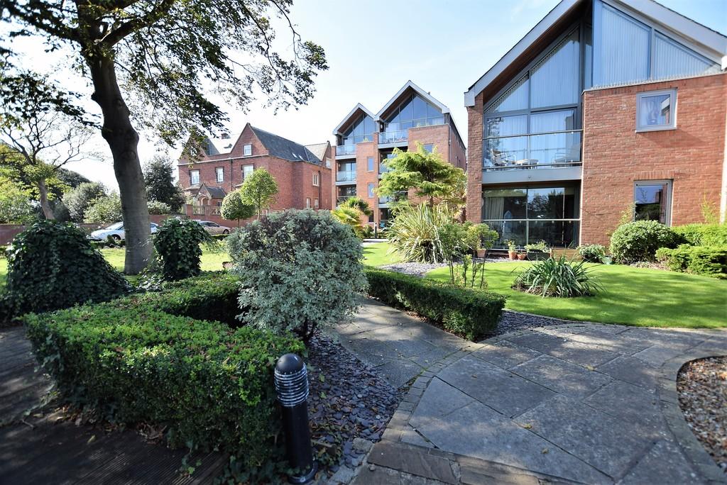 2 bedroom apartment for sale in Fairlawn Road, Lytham St