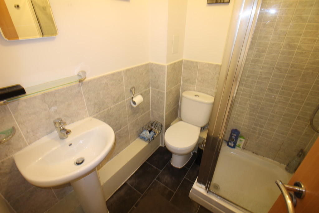 2 bedroom apartment for sale in Queens Promenade, Blackpool, FY2